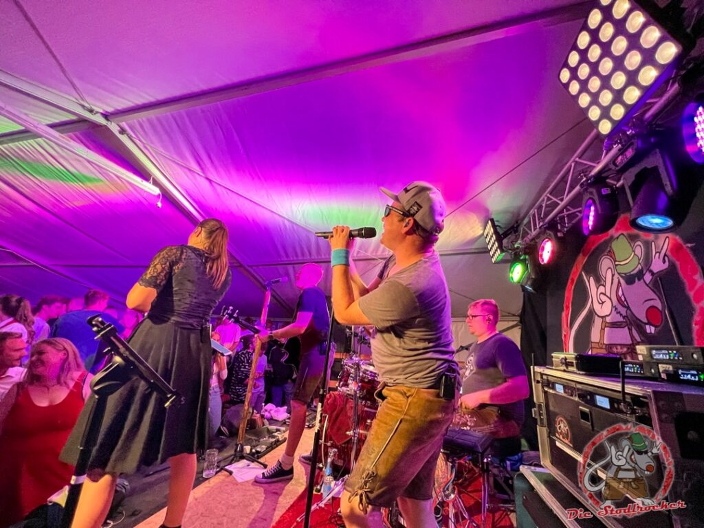 300584662 513403697451571 41605404907697376 n